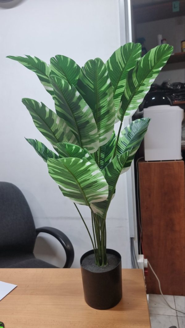 C23-1802 PLASTIC TREE